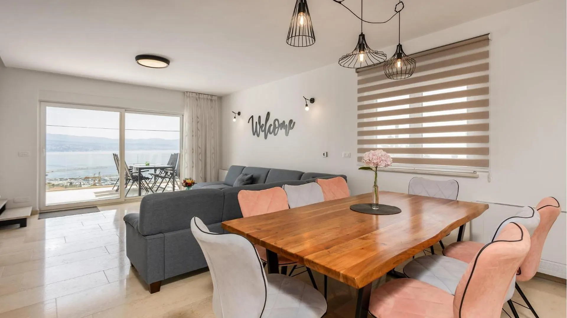 Amazing Apartment In Icici With Kitchen